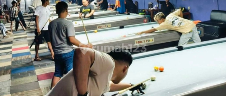 Land for Sale with Bonus of Active Los and Billiard Building in Sambiroto 1