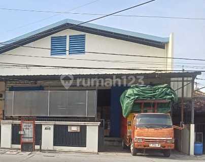 Dijual Gudang Siap Pakai dan Cukup Luas di Medoho Gayamsari 1