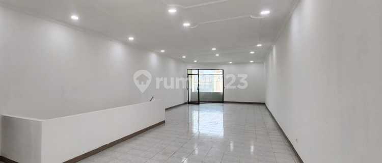 Dijual Ruko 3 Lantai di Jl Mt Haryono Mataram Tengah Kota Semarang 1