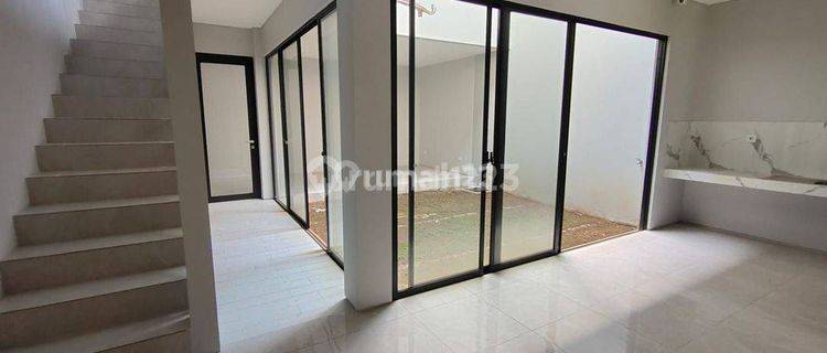 Cluzter Z Livin 140m2 SHM Grand Wisata, Bekasi 1