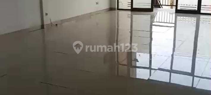 Ruko Besar Kota Wisata 3 Lantai di Ciangsana, Gunung Putri, Bogor #567 1