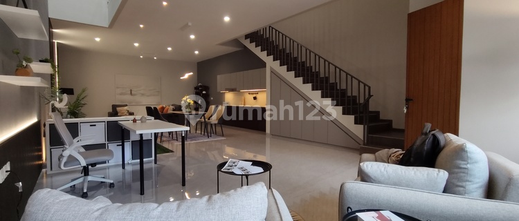 Luxury Fully Furnished 2-Story House in Mekarwangi, Bandung City 1