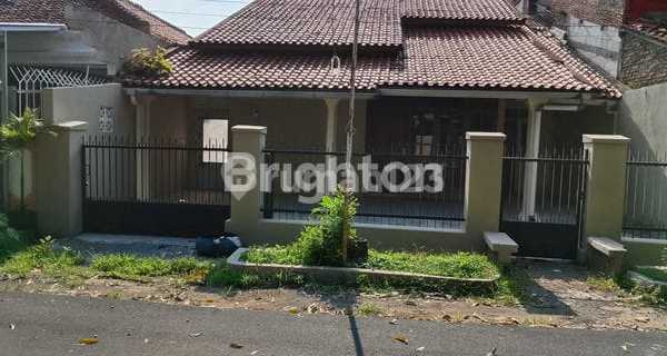 Ready-to-Occupy House in the Favorite Location of Sembar, Ideal for Family 1