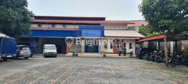 Strategic & Ready to Use! Former Garment Factory in Gajah Raya Semarang 1