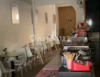 FOR RENT: SHOPHOUSE IN FRONT OF LEBAK BULUS MRT STATION (Spacious Parking) 1