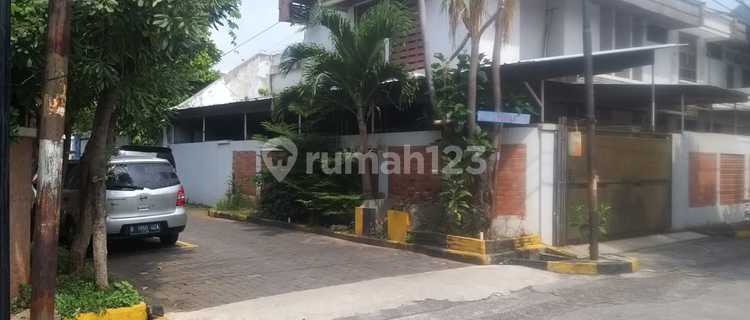 For Sale, Charming, Safe & Comfortable House In The Heart Of North Jakarta City Center (Sunter) On Main Road 1