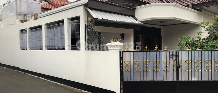 Jual Rumah (ant)di Hoek_ Rawamangun, Jakarta Timur. 1