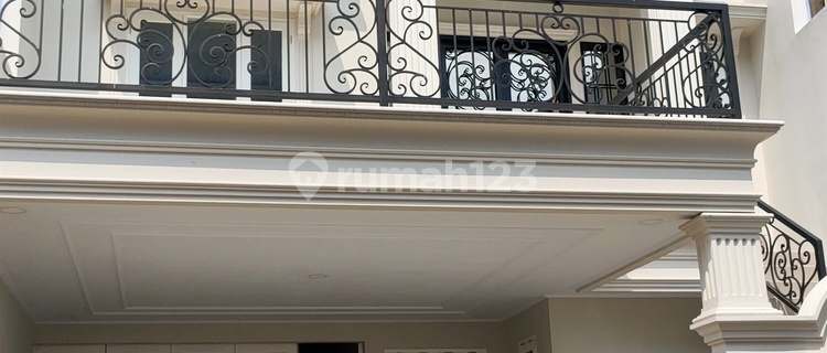Turun Harga Rumah Mewah 3 Lt American Classic, Siap Huni,Jagakarsa, 1
