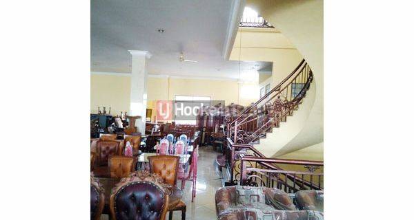 Ruko di Brigjen Sudiarto Majapahit Semarang 1