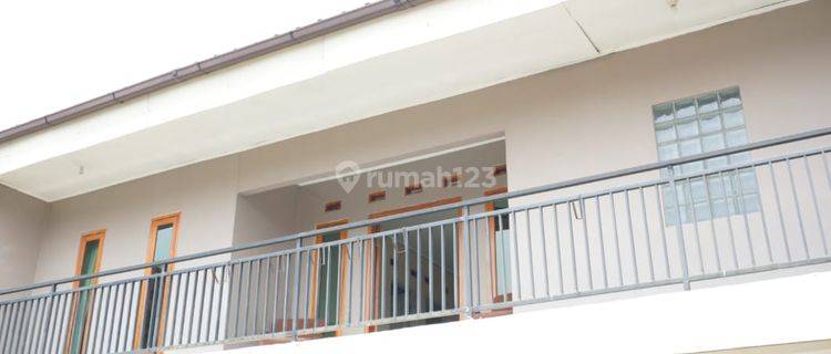 Rumah Bagus Semi Furnished SHM di Cihanjuang Bandung 1