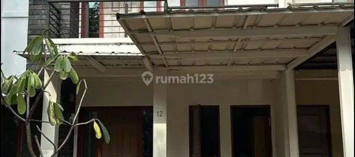 Disewakan Rumah 2 Lantai di Raffles Hills, Cibubur  1