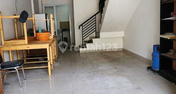 FOR SALE 2 1/2 Story Shop House in Azores Banjar Wijaya Tangerang 1