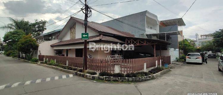 RUMAH 1.5 LANTAI POSISI HOOK SUPER LUAS DI DALAM KOMPLEKS PERUMAHAN GRAWISA, WIJAYA KUSUMA 1