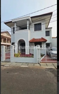 Disewakan Rumah Luas di Utan Kayu Matraman Jakarta Timur 1