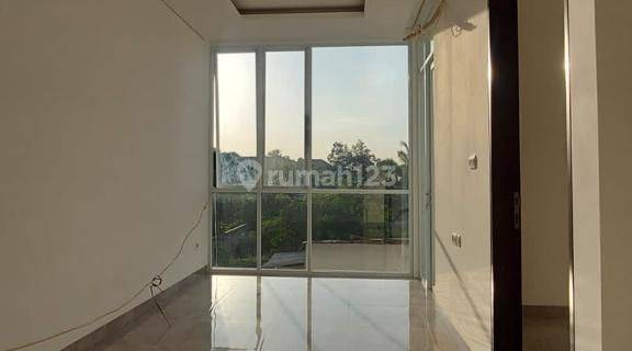 Rumah 2 Lantai Baru SHM di Pesanggrahan, Jakarta Selatan. Rm 1