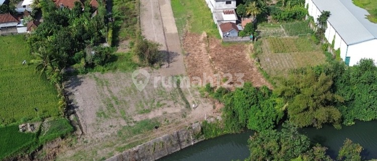 For Sale: River Front Land At Lebih Beach, Next To Bali Safari Marine Park. 1