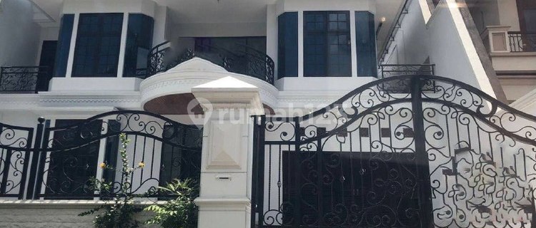 Sewa Rumah Graha Family Blok D                                                                                                     1