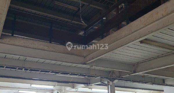 Ex Perkantoran dan gudang di Raya Margorejo Indah 1