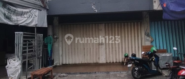 For Rent: Raya Mulyosari Shop House 1