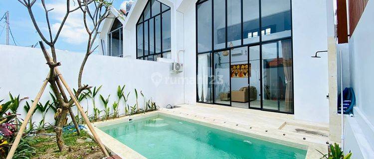 Villa 2 Lantai Baru di Pererenan, Badung 1