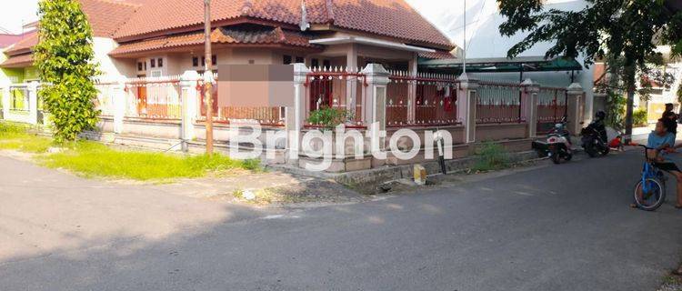 Rumah Mewah di Jalan Beringin 1