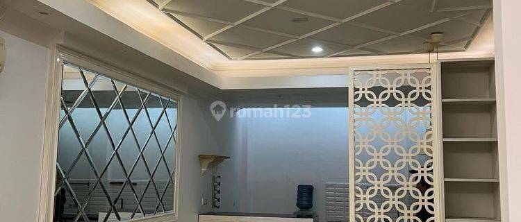 Rumah 3,5 lt di Green Lake City ada rooftop ada 3+1 kt 3 km ada furnished siap huni bangunan kokoh paling tinggi, siap huni nego yuk sampai deal!!  1