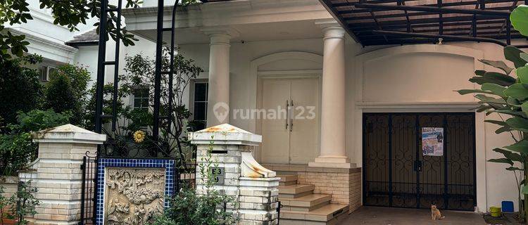 Rumah Mewah 2.5 Lt 12 X 25 M2 Di De Park Bsd City Ada Private Pool. Semi Furnished Ada 4+1 Kt 3+1 Km Semi Furnished Siap Huni.nego Yuk Sampai Deal!! 1