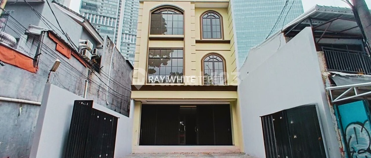 For Rent: 3.5-Storey Shophouse Facing Satrio Street - Setiabudi, South Jakarta 1