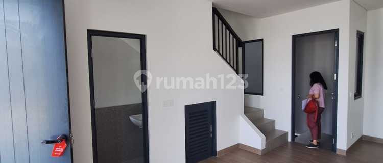 Disewakan Segera Ruko Latinos Business District 3Lt Bsd Tangerang 1