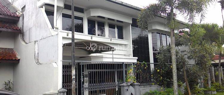 Rumah Mewah Luas Siap Pakai di Jalan Merdeka Boyolali 1