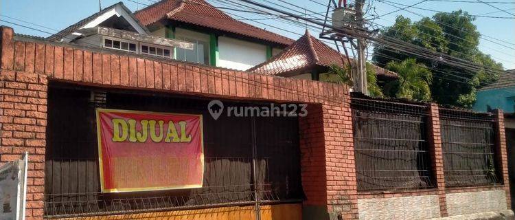 Rumah Sangat Luas Bagus Untuk Kos Kosan di Jalan Senjoyo Salatiga 1