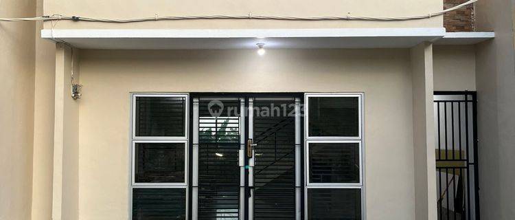 Townhouse 3 Lantai Di Pinggir Jalan Utama Tiban Batam 1