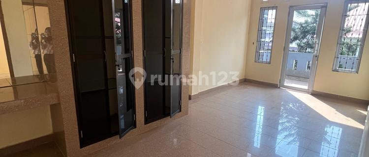 Rumah 2 Lantai Siap Huni Di Tiban Batam 1