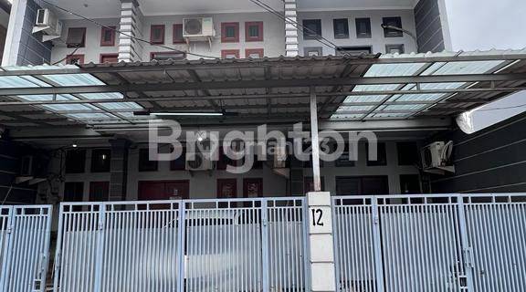 RUMAH KOST 18 KAMAR STRATEGIS DI BENDUNGAN HILIR 1