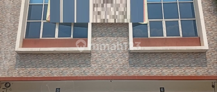 569. For Rent, 3-Story Row Shophouse on Jl Raya Hankam, Jatirahayu, Pondok Melati, Bekasi - Strategic Roadside Location 1
