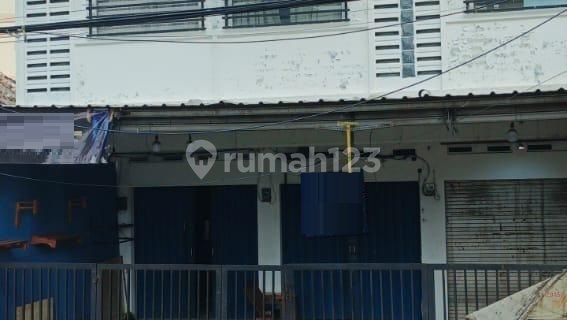 219. For Sale: Boarding House + 3 Shops by Ciledug Raya Road, South Jakarta – Strategic & Profitable Investment 1