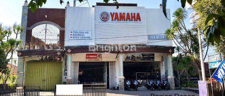 STRATEGIC 3-STORY SHOP ON THE SINGARAJA HIGHWAY 1