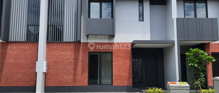 Rumah Kontrakan 2 Lantai Baru Unfurnished SHM di Cluster Genova, Bandung 1