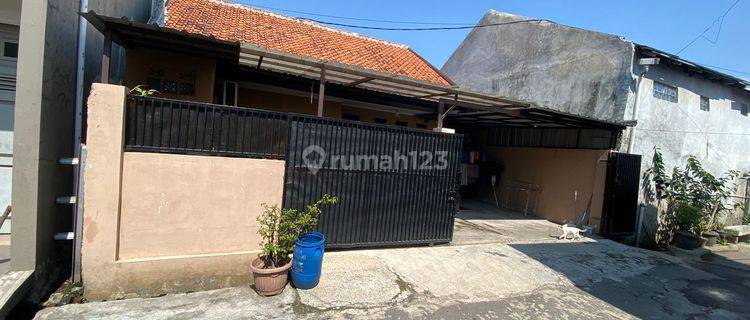 Rumah Luas Cocok Untuk Jadi Kosan Dekat Pasar Ciwastra Bandung 1