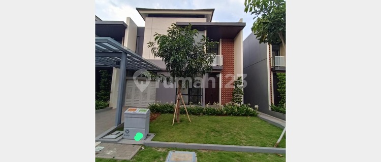 Good Position House in Emily Cluster, Summarecon Bandung 1
