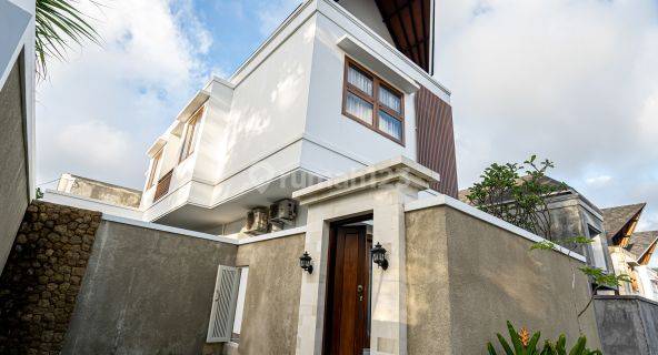 Modern Villa In Ungasan 1