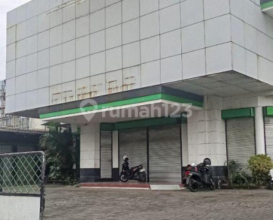 Mid-City Ready-to-Use Showroom on West Semarang Main Road A4192 1