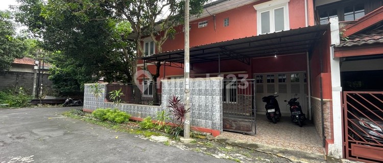 Spacious House in Ngestiharjo Area & Easy Access to City Center 1