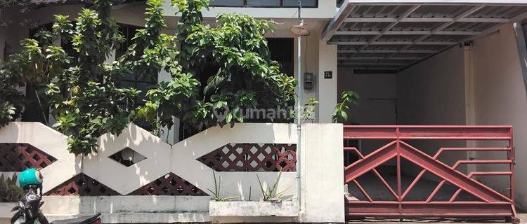 Rumah Dalam Perum Dekat Jalan Ring Road Utara, Sleman 1