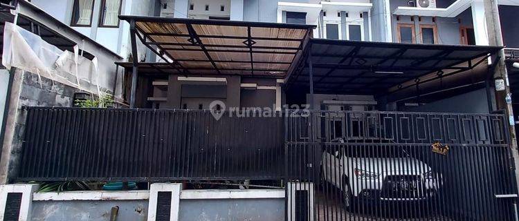 Rumah Dalam Perum Dekat Mirota Godean, Sleman 1