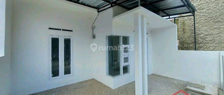 Rumah minimalis modern dekat ke tol seroja dan tol kopo 1