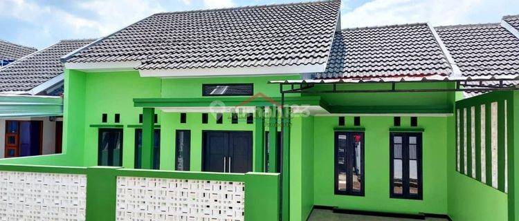 Rumah cantik murah lokasi strategis dan bebas banjir 1