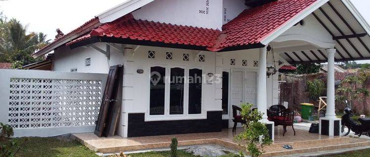 Rumah Halaman Luas. Jl. Gunung Jaya. Cisaat Dket Pesantren Al Ma tuq  1