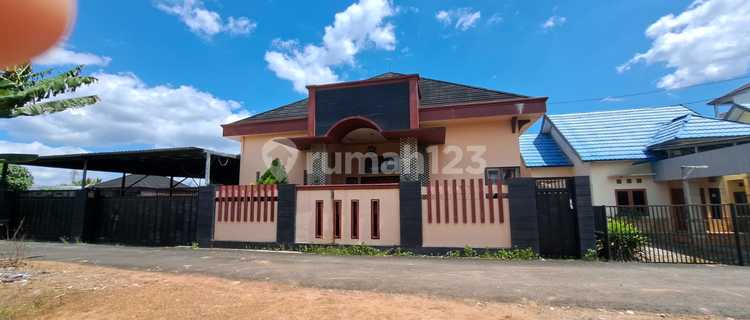 Rumah Besar Jln. Bumi Mas Raya. Pemurus Baru, Banjarmasin Selatan 1