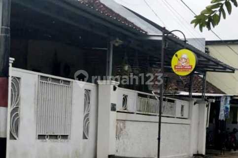 Semi-Furnished House in North Banjarbaru, Banjarbaru 1